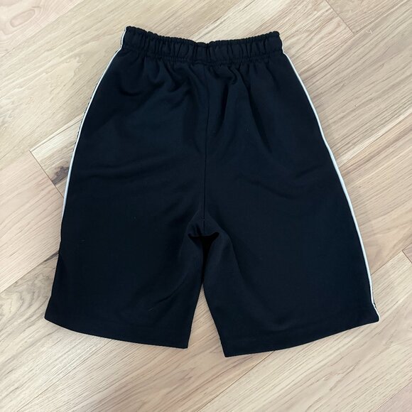 Nike Repeat Pack taping shorts - Picture 2 of 3